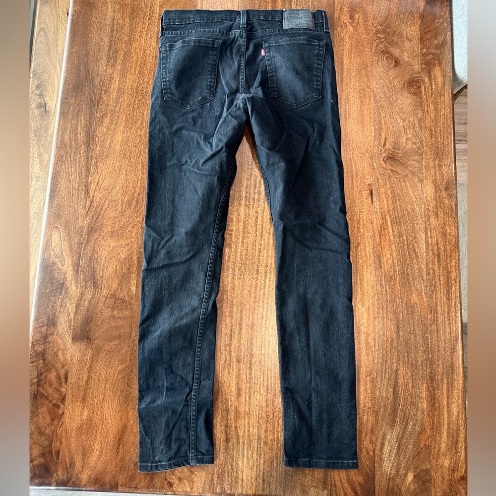 Men’s black Levi 510 skinny fit jeans